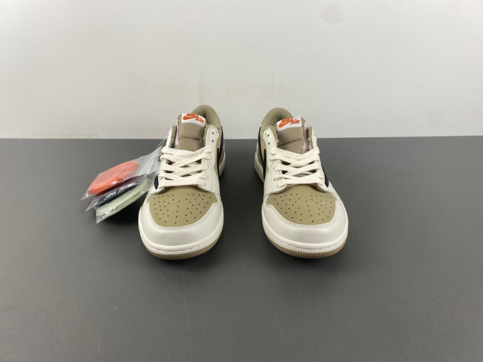 Travis Scott x Air Jordan 1 Low DZ137-701