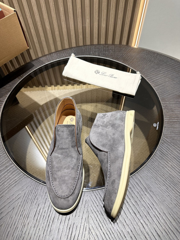 L0R0 P1ANA SNEAKER