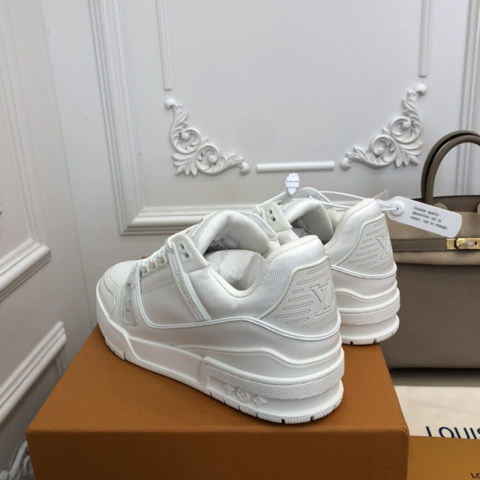 LV SNEAKER LOW 0516-001