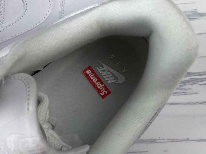 Svp*me x nike air force 1 cu9225-100