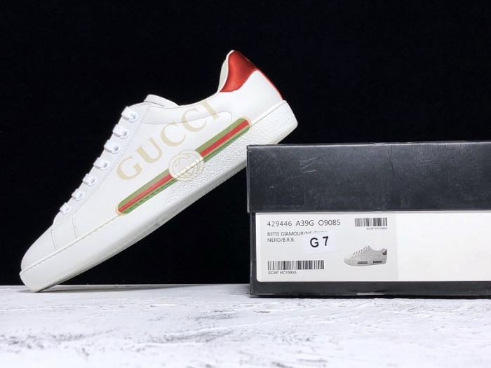 Gv*c ace embroidered low-top sneaker white with logo