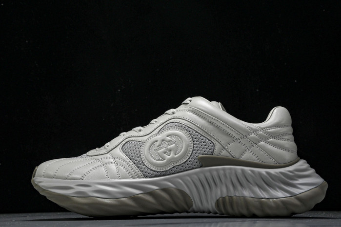 Gv*c ripple sneaker
