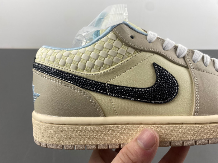 Air Jordan 1 Low HQ3440-101