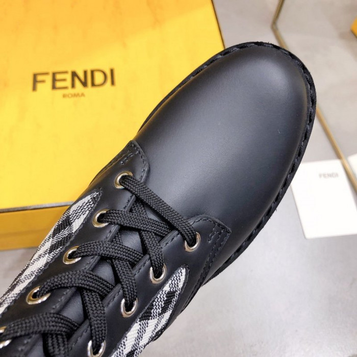 FD  ANKLE BOOTS