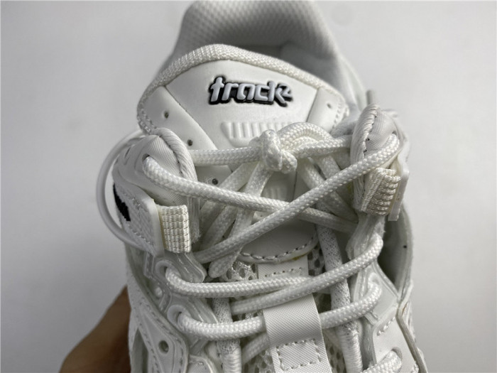 BLCG Track.2 white red black 568615 W2GN3 9610