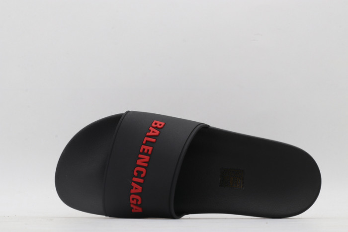 BLCG SLIPPERS